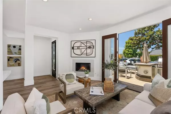 Corona Del Mar, CA 92625,414 Narcissus Avenue