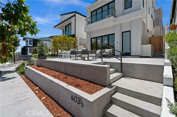 Corona Del Mar, CA 92625,603 Iris Avenue