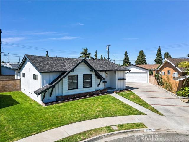 21100 Haston Place, Lakewood, CA 90715