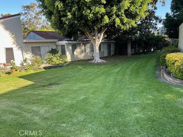 Laguna Woods, CA 92637,5537 Via La Mesa #A