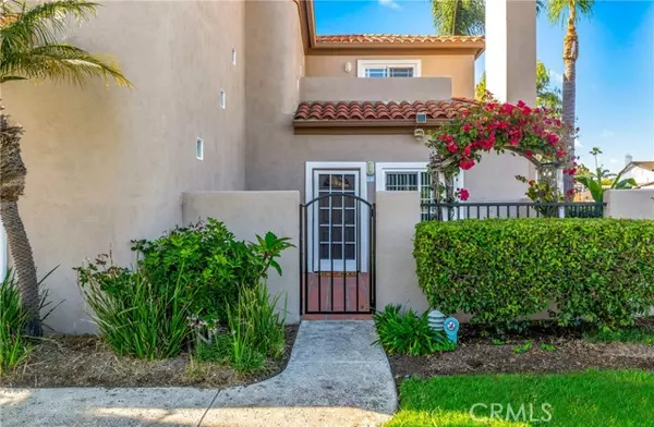 Huntington Beach, CA 92648,602 Lake Street #1