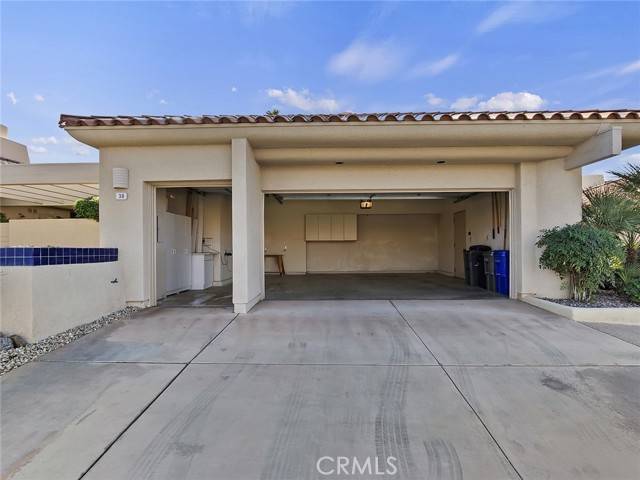 38 Kavenish Drive, Rancho Mirage, CA 92270