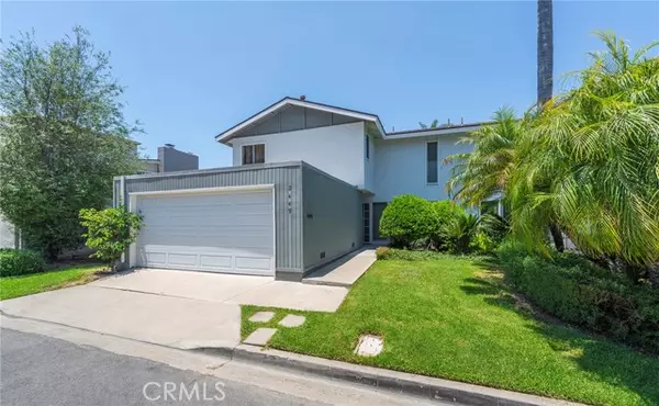 Costa Mesa, CA 92627,2449 Monaco Terrace #R