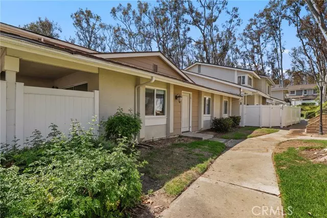 2403 Coventry Circle #129, Fullerton, CA 92833