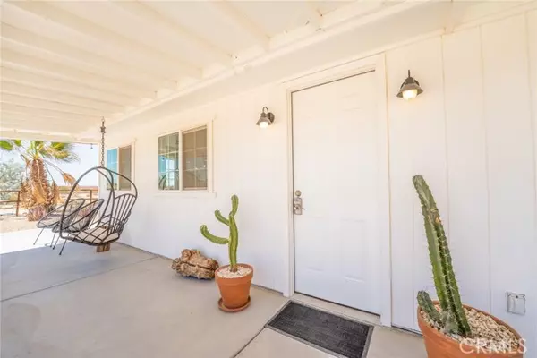 290 Bluegrass Road, 29 Palms, CA 92277