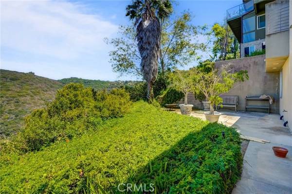 1352 La Mirada Street, Laguna Beach, CA 92651