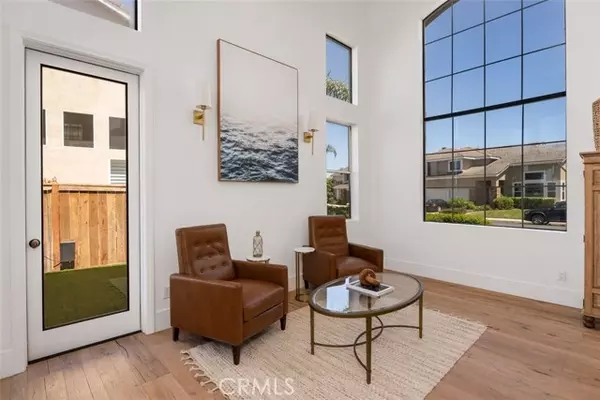 San Clemente, CA 92673,2330 Via Zafiro