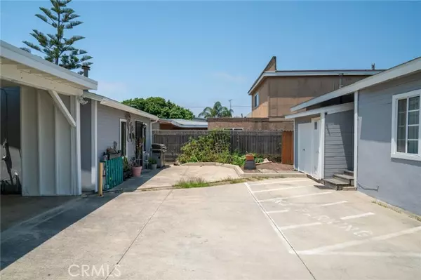 Costa Mesa, CA 92627,377 Victoria Street