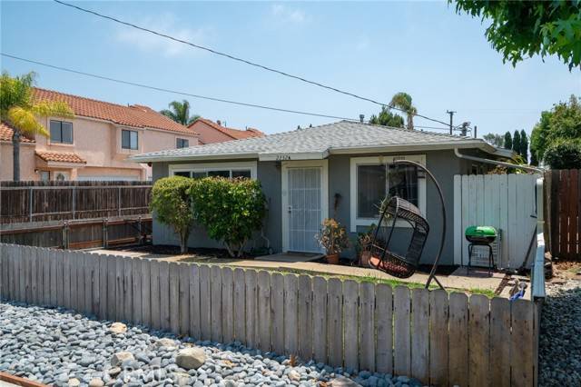 2232 Pacific Avenue, Costa Mesa, CA 92627