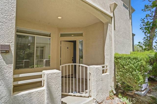 25542 Hemingway Avenue #B, Stevenson Ranch, CA 91381