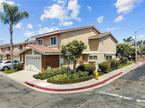 Huntington Beach, CA 92648,7841 Seabreeze Drive