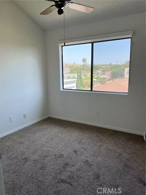 Long Beach, CA 90804,2332 E 17th Street #318