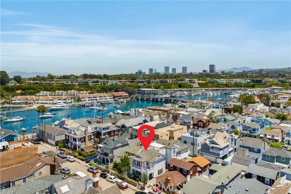 Newport Beach, CA 92662,320 Apolena Avenue