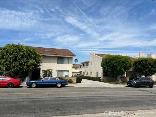 16781 Green Ln., Huntington Beach, CA 92619