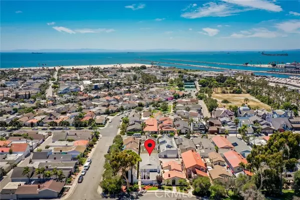 Seal Beach, CA 90740,445 Schooner Way