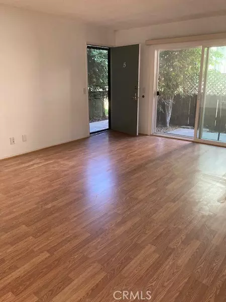 23300 Orange Ave #5, Lake Forest, CA 92630