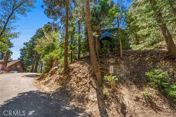 650 E Victoria Court, Lake Arrowhead, CA 92352