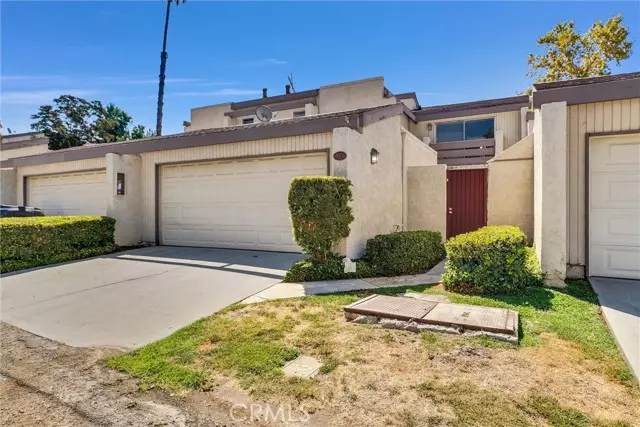 865 Daffodil Drive, Riverside, CA 92507