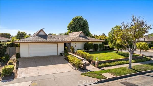 2725 Firethorne Avenue, Fullerton, CA 92835