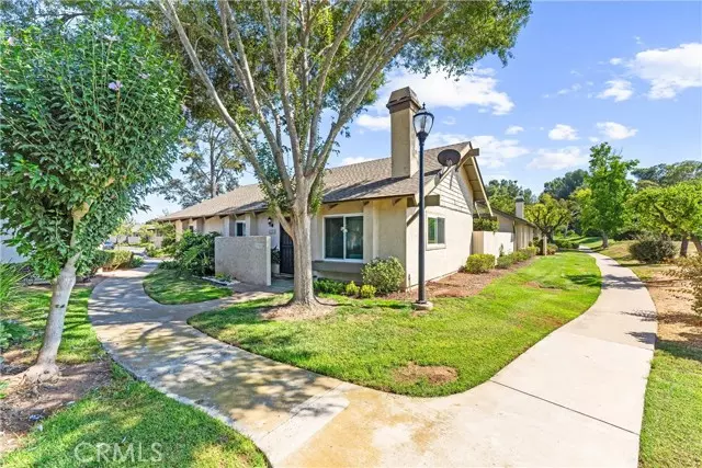 22901 Caminito Nicosia #38, Laguna Hills, CA 92653