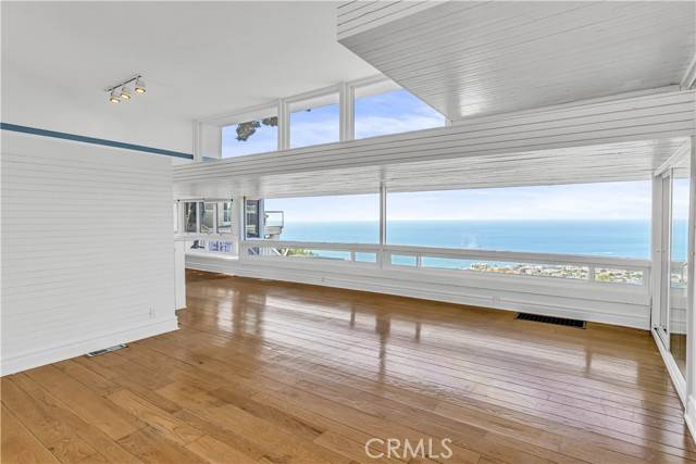 1105 Summit Drive, Laguna Beach, CA 92651