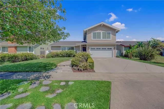 17307 Apel Lane, Huntington Beach, CA 92649