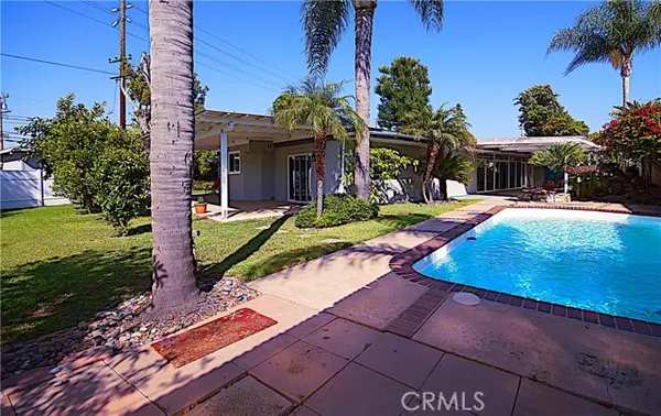 1789 Bahama Place, Costa Mesa, CA 92626