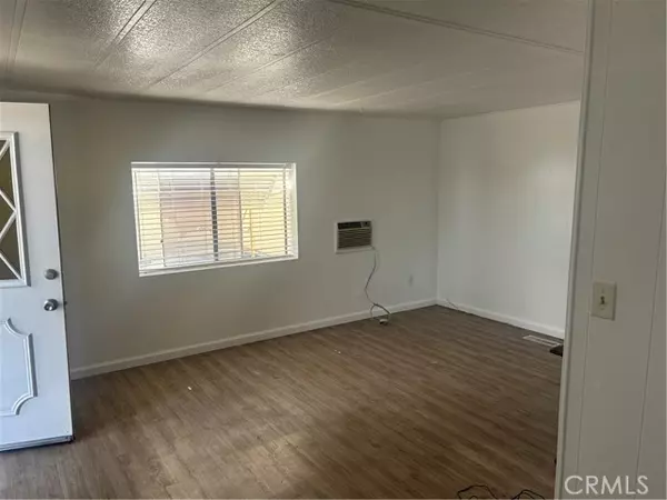 Santa Ana, CA 92704,432 S Harbor Blvd #34