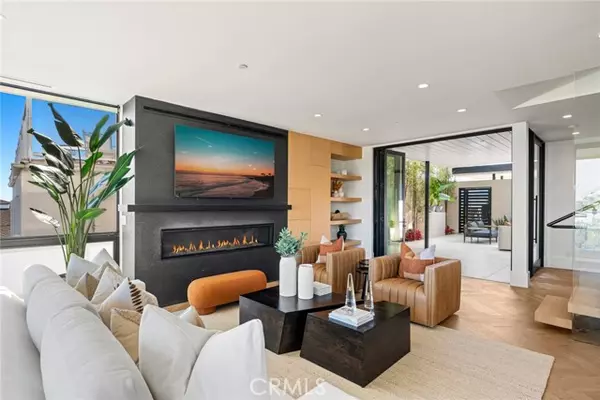 Corona Del Mar, CA 92625,504 Hazel Drive