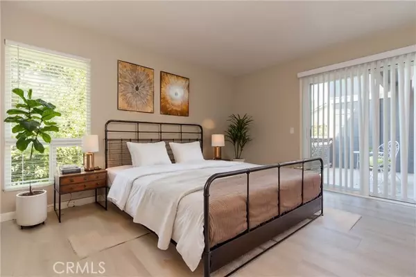 Aliso Viejo, CA 92656,37 Clover Lane #273