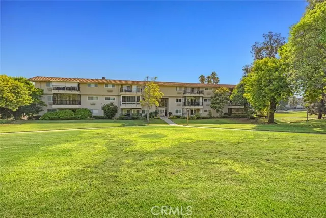 2388 Via Mariposa W #2A, Laguna Woods, CA 92637