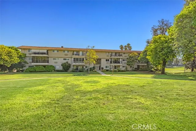 2388 Via Mariposa W #2A, Laguna Woods, CA 92637