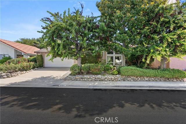 3382 Fuchsia Street, Costa Mesa, CA 92626