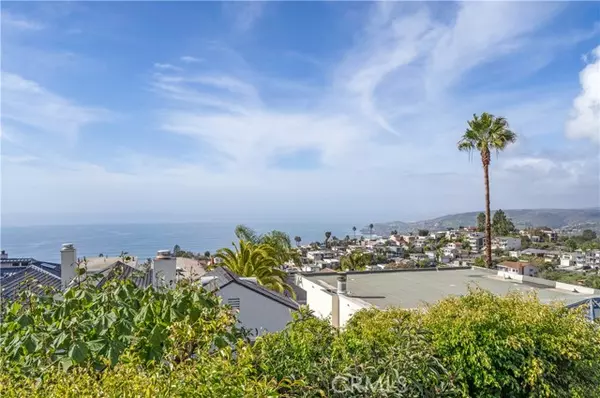 953 Santa Ana Street, Laguna Beach, CA 92651