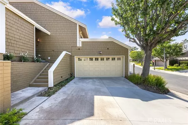 Irvine, CA 92603,17 Canyon Ridge