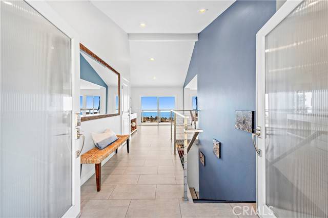 18 N Stonington Road, Laguna Beach, CA 92651