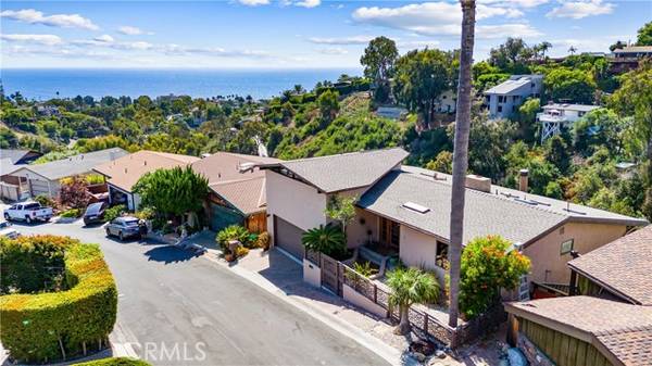 967 Meadowlark Lane, Laguna Beach, CA 92651