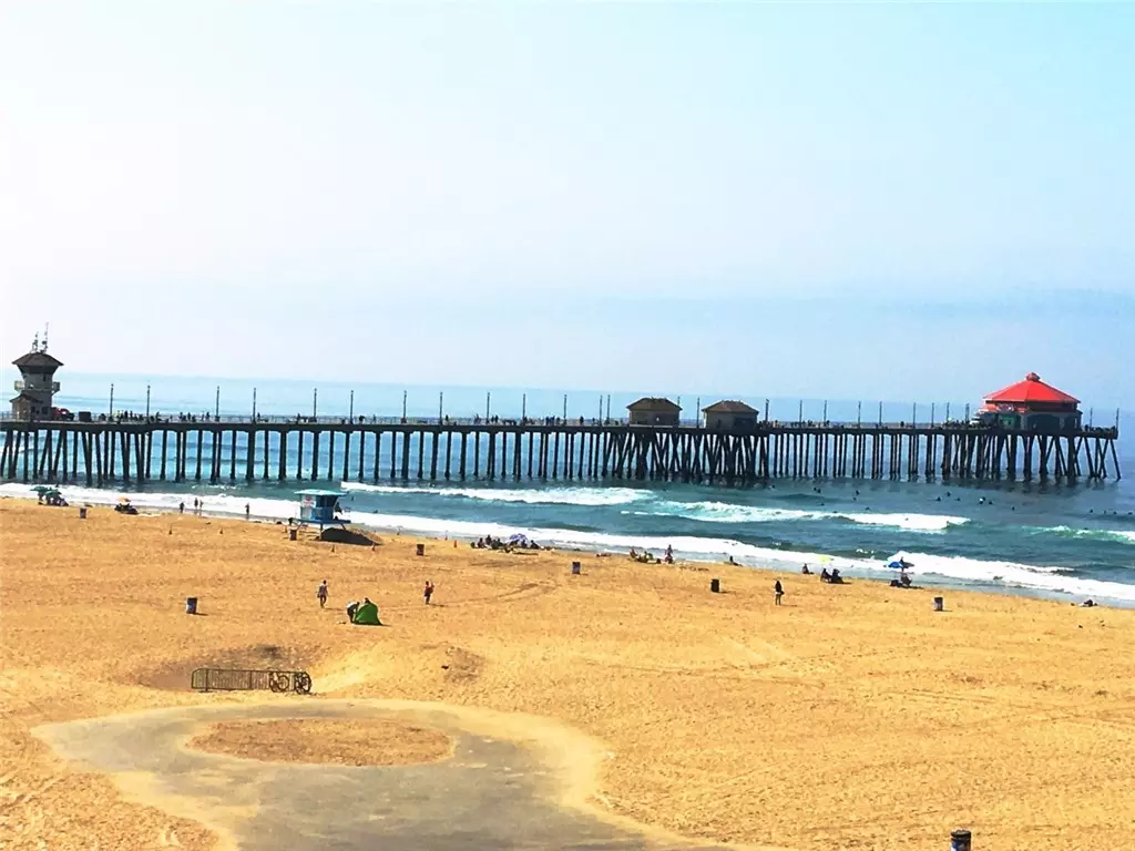 Huntington Beach, CA 92648,711 Pacific Coast Highway #431