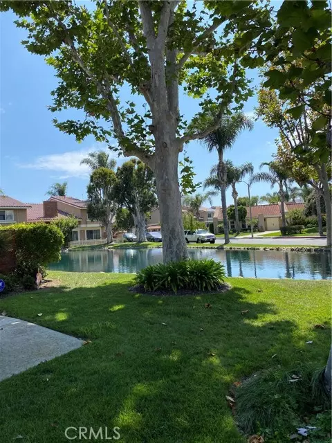 Huntington Beach, CA 92648,7866 Southwind Cir