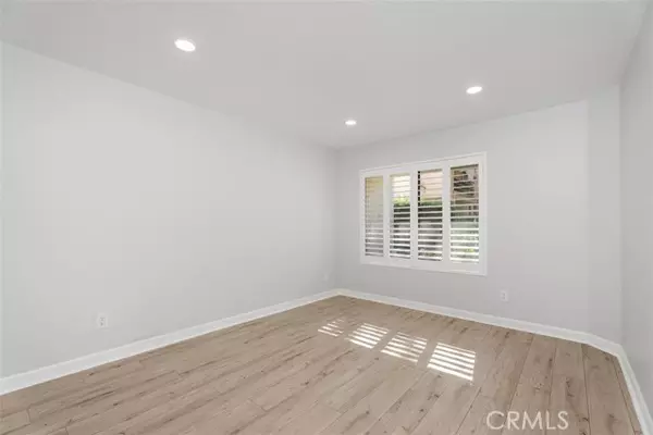 Laguna Niguel, CA 92677,65 Grenada Street #164