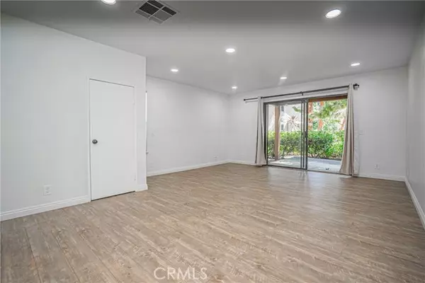 200 Tangelo #321, Irvine, CA 92618