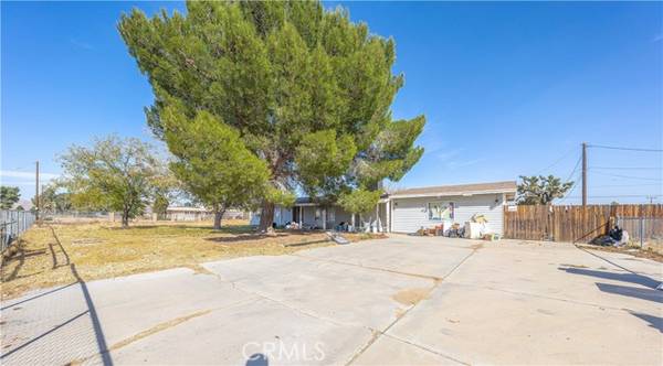 21006 Pine Ridge Avenue, Apple Valley, CA 92307