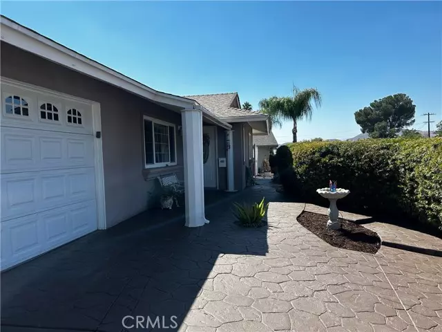 26925 Oakmont Drive, Menifee, CA 92586