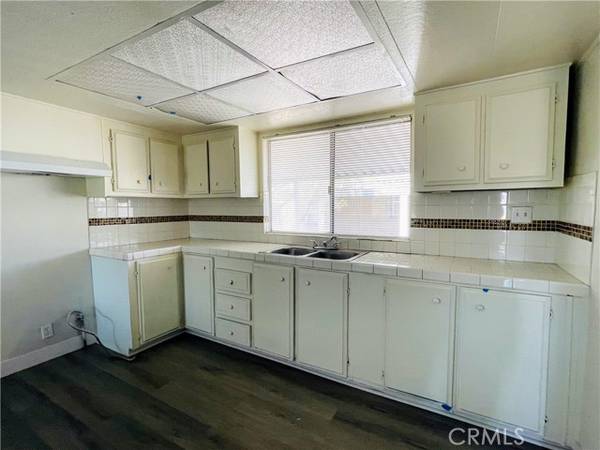 22838 Bear Valley #1, Apple Valley, CA 92308