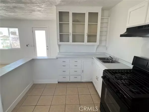 29 Palms, CA 92277,6104 Chia Avenue