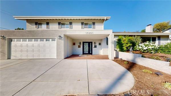 19201 Barrett Lane, North Tustin, CA 92705