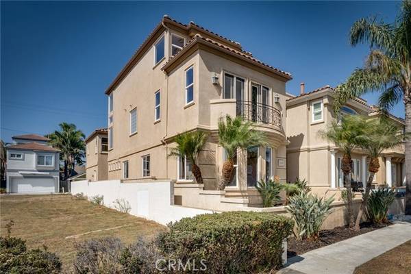 Huntington Beach, CA 92648,309 8th Street