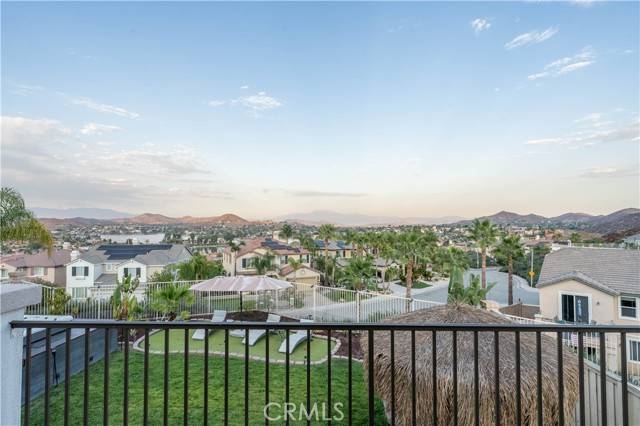 27 Via Palmieki Court, Lake Elsinore, CA 92532