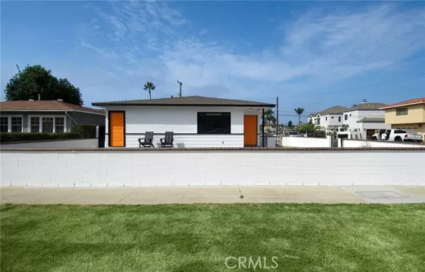 1745 Lake Street, Huntington Beach, CA 92648