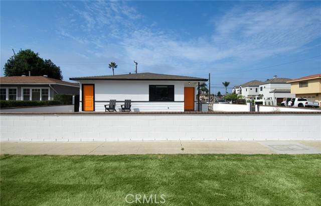 1745 Lake Street, Huntington Beach, CA 92648